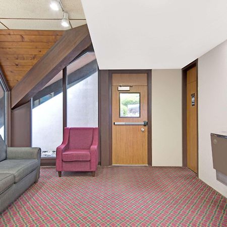 Days Inn By Wyndham Washington Exterior foto