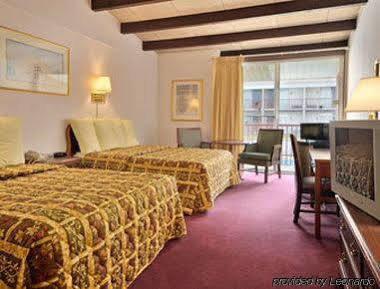 Days Inn By Wyndham Washington Exterior foto